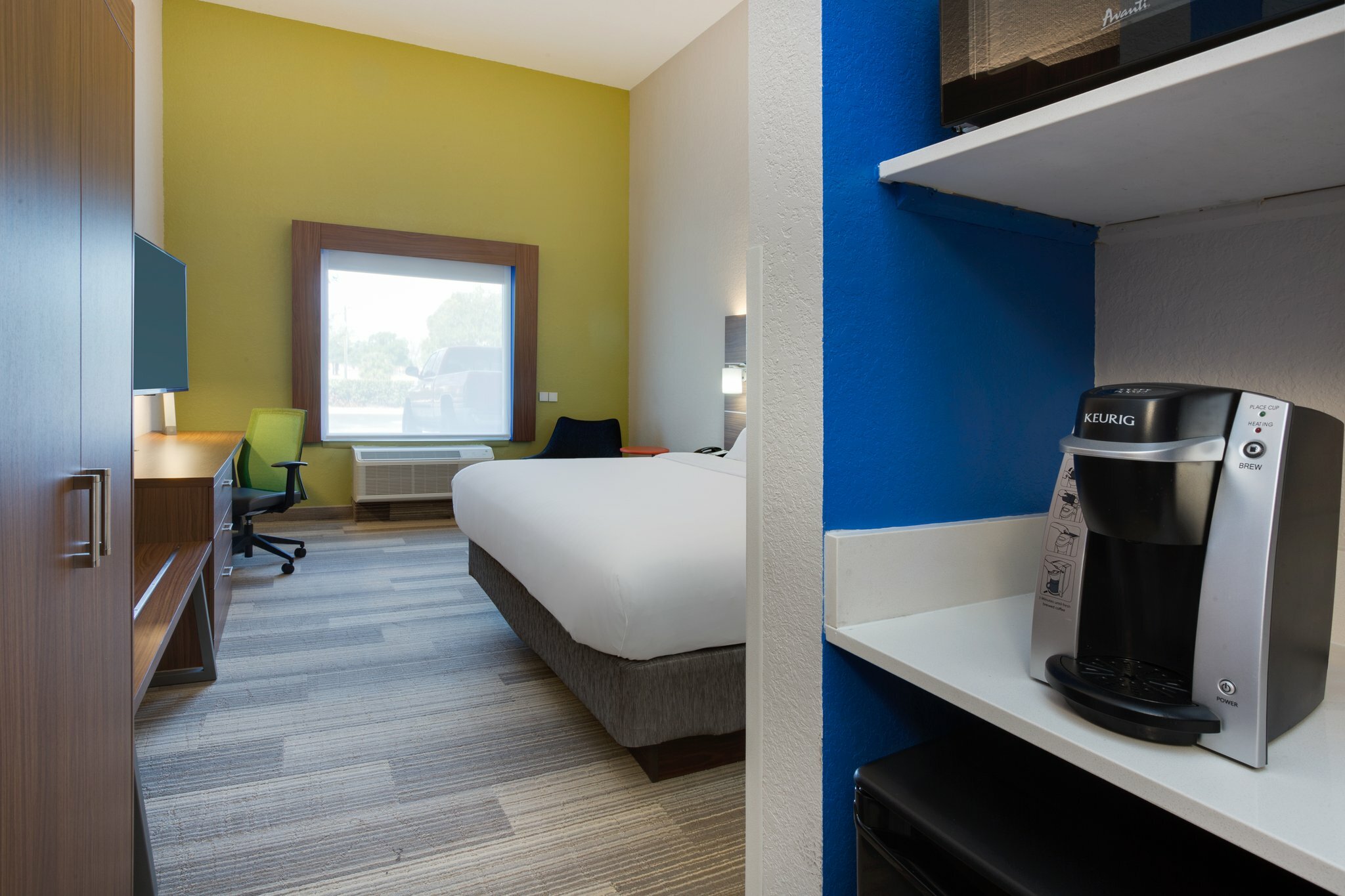 Фото Holiday Inn Express Hotel & Suites Tampa-Fairgrounds-Casino, an Ihg Hotel