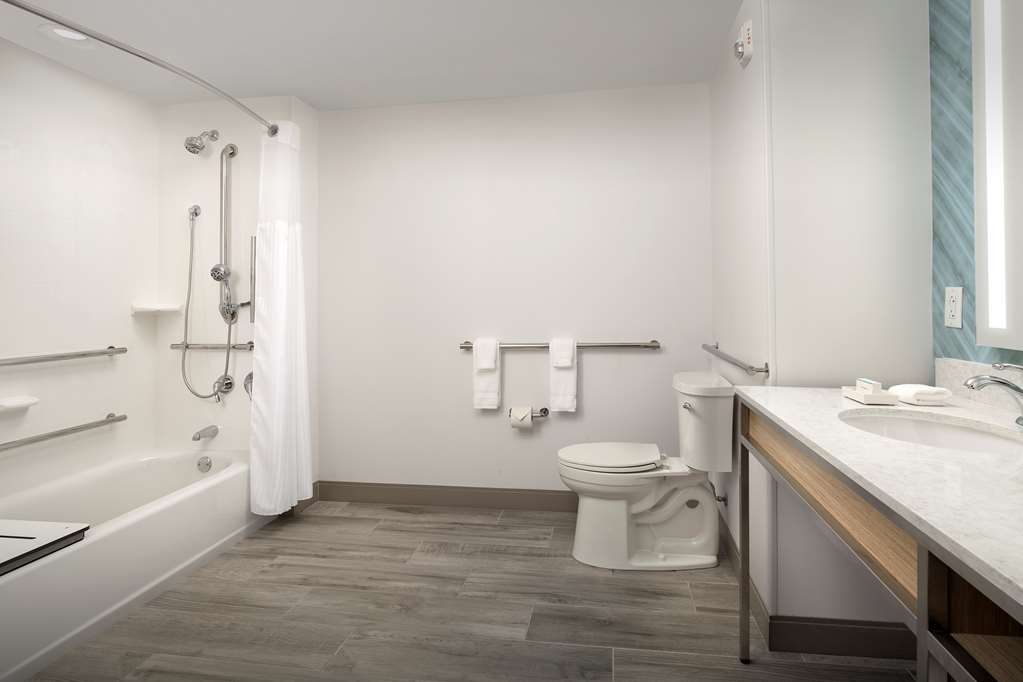 Фото Hilton Garden Inn Orlando Downtown