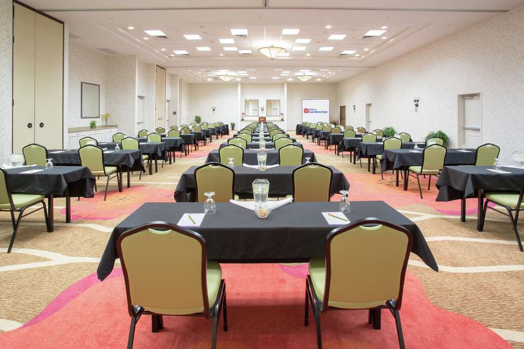 Фото Hilton Garden Inn Phoenix/Avondale