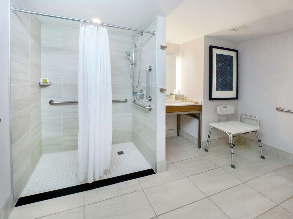 Фото DoubleTree by Hilton Hotel Niagara Falls New York