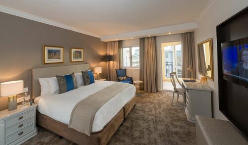 Гостиница Radisson Blu Le Vendome Hotel, Cape Town в Кейптауне