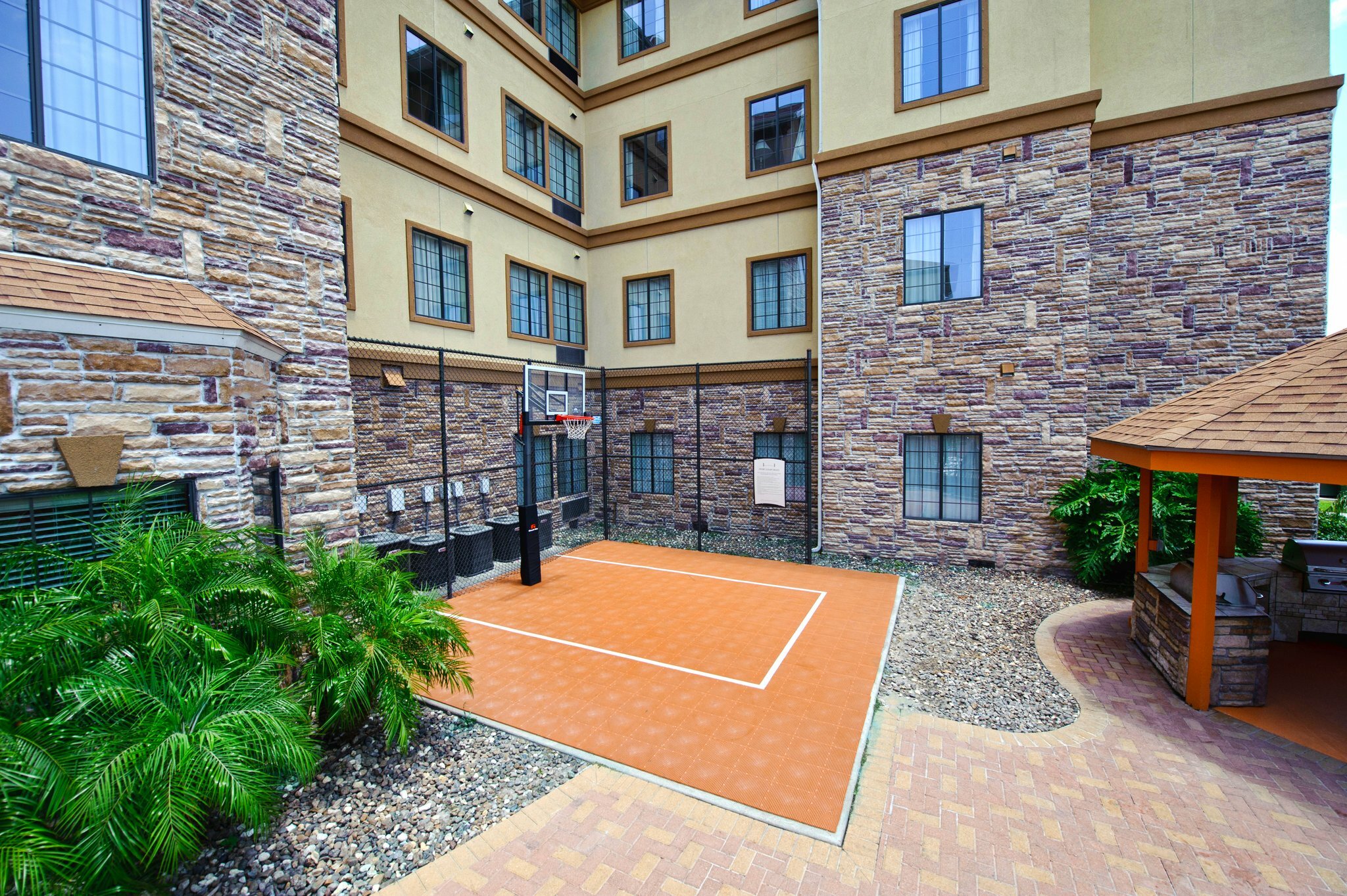 Фото Staybridge Suites Corpus Christi, an Ihg Hotel