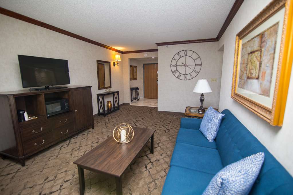 Фото Best Western Plus Fairfield Executive Inn