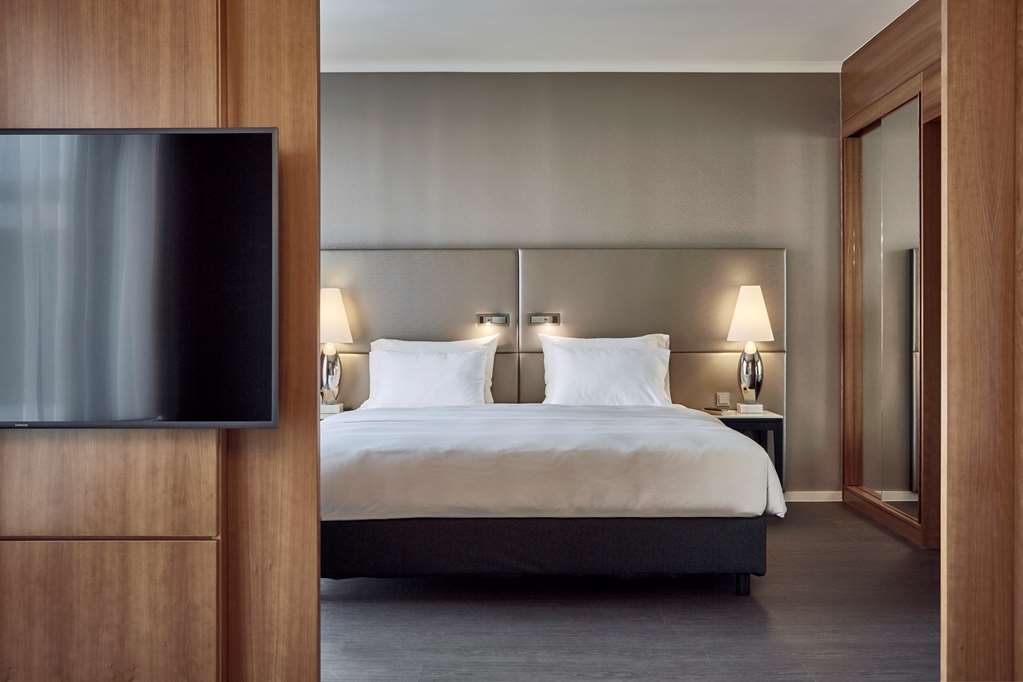 Фото Radisson Blu Hotel, Hannover