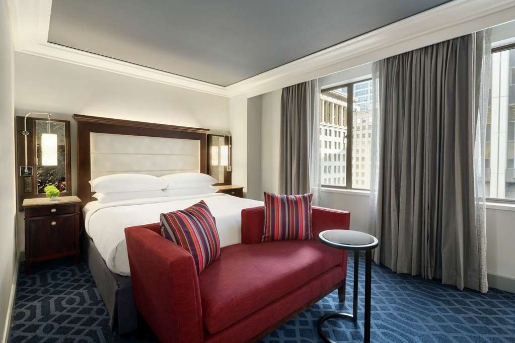 Фото Hilton Checkers