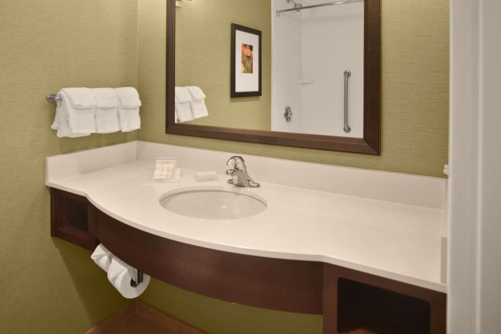 Фото Hilton Garden Inn Akron