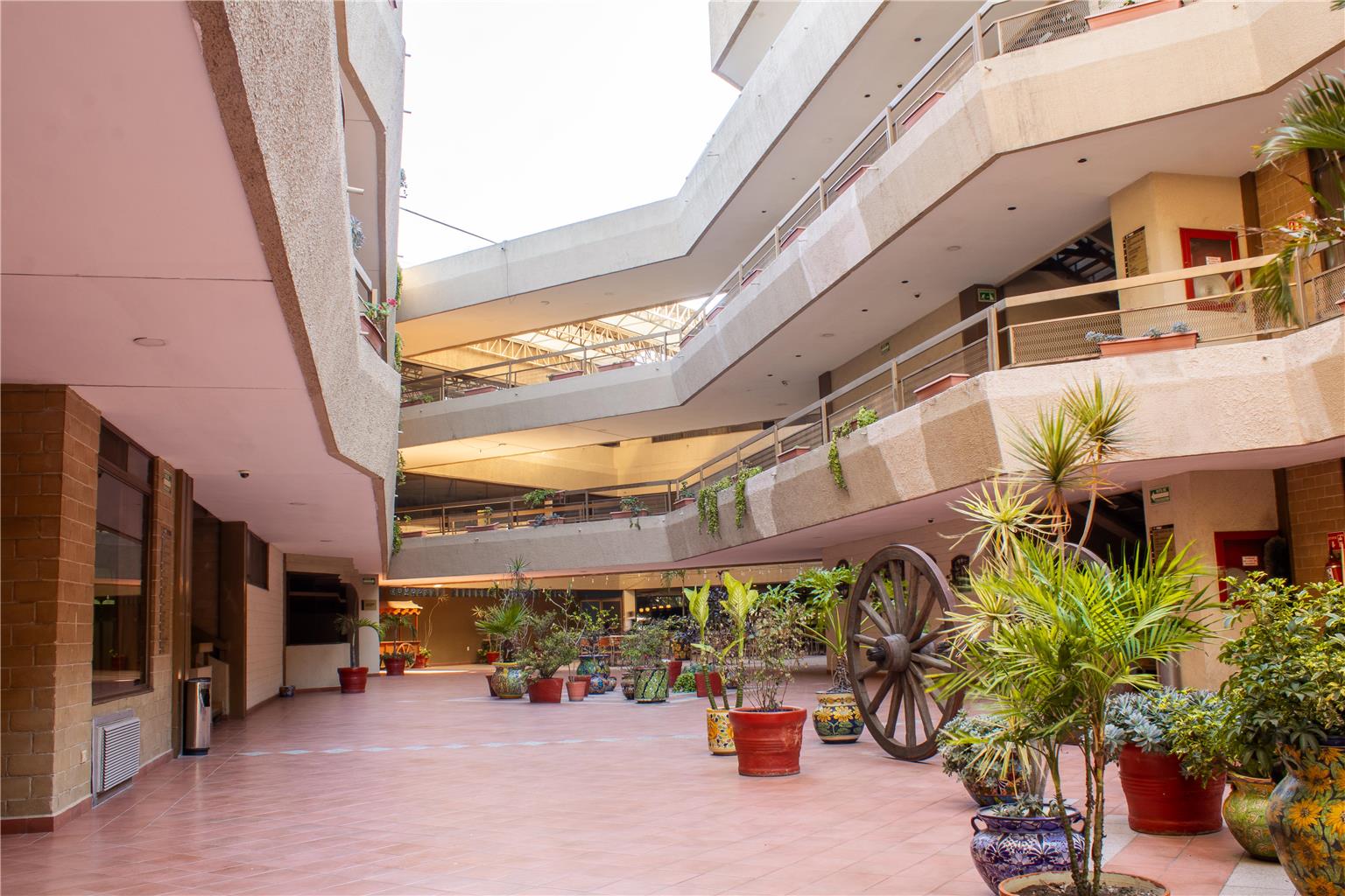 Фото Best Western Plus Plaza Florida & Tower