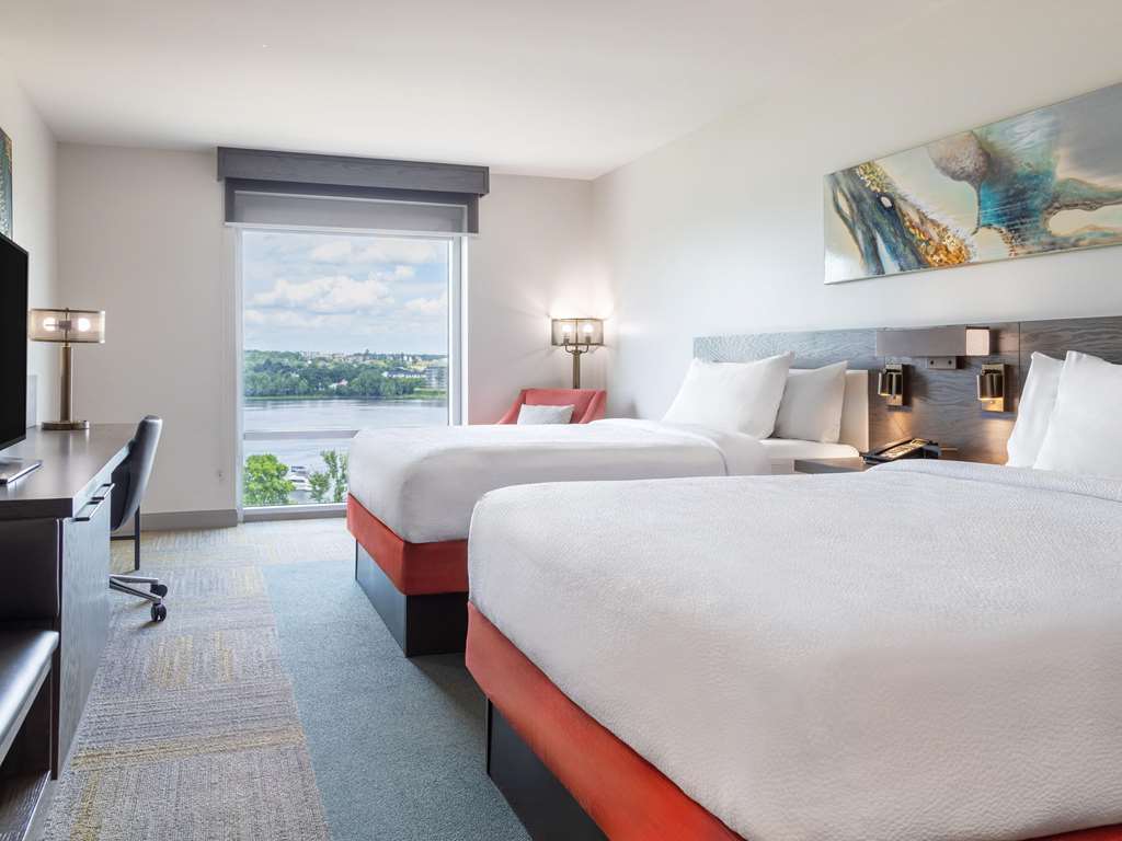 Фото Hilton Garden Inn Fredericton