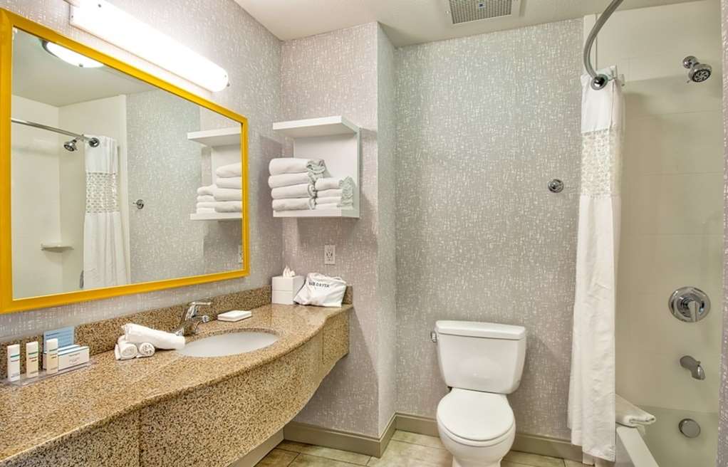 Фото Hampton Inn And Suites Hemet
