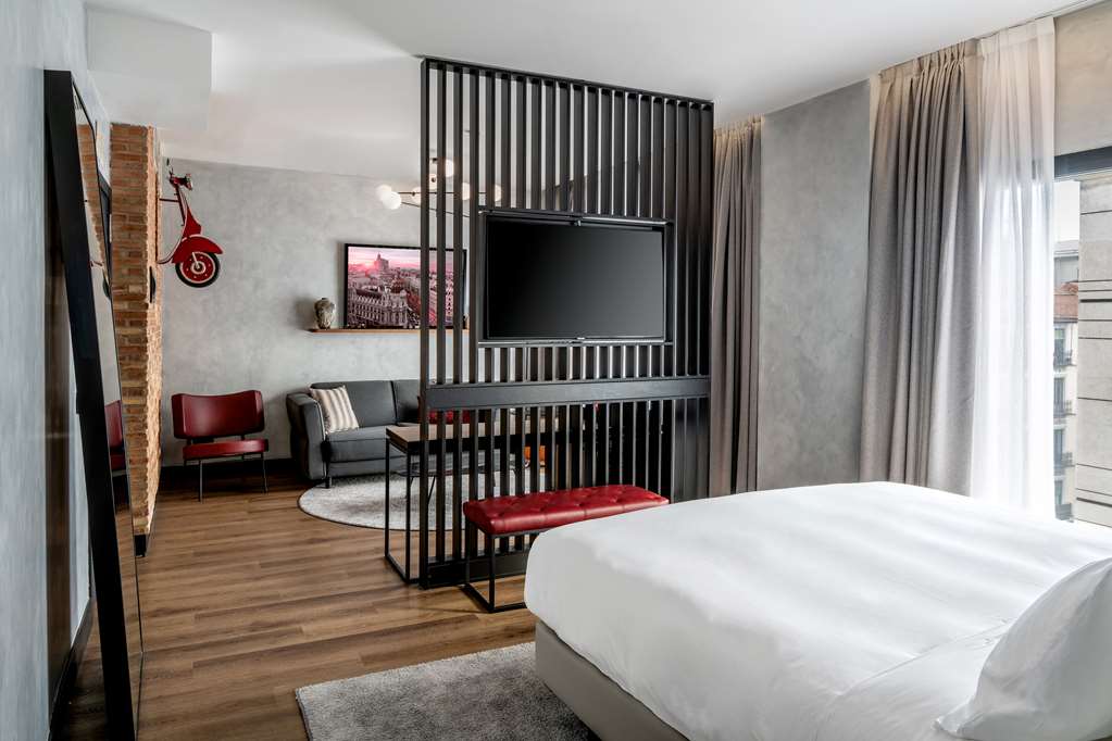 Фото Radisson Red Madrid