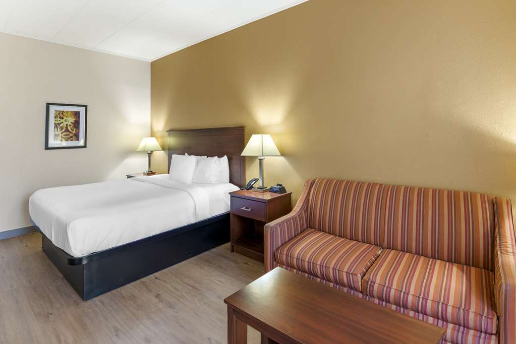 Фото Best Western Plus Governor's Inn