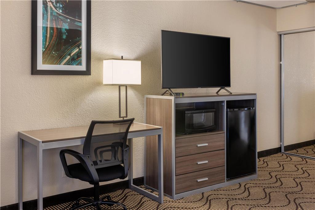 Фото Best Western Heritage Inn