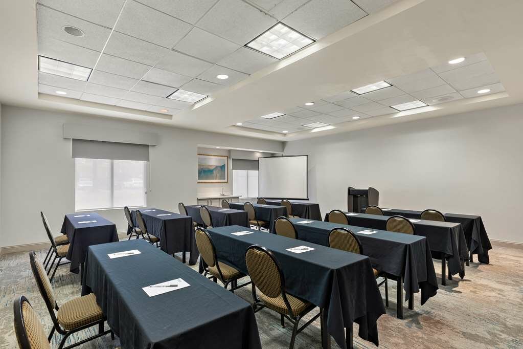 Фото Hilton Garden Inn Atlanta East/Stonecrest