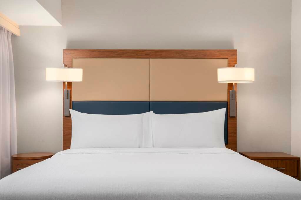 Фото Homewood Suites by Hilton Boston Brookline-Longwood Medical