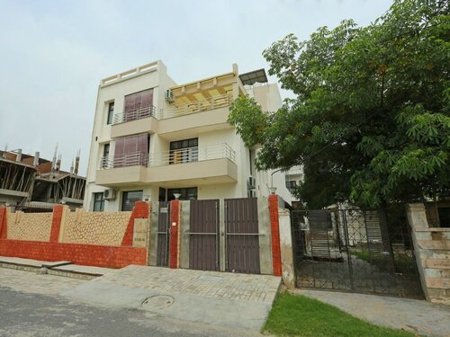 Гостиница Oyo 9340 Aanandam Villa в Уттар-Прадеш