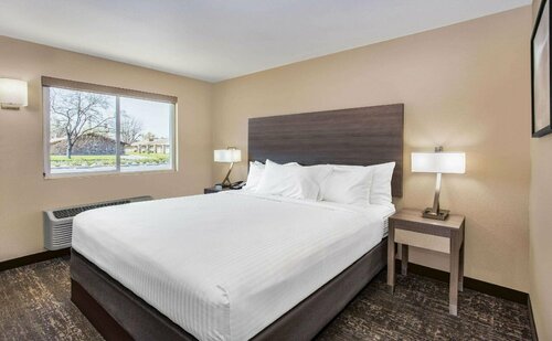 Гостиница Days Inn by Wyndham Merced Yosemite Area в Мерседе
