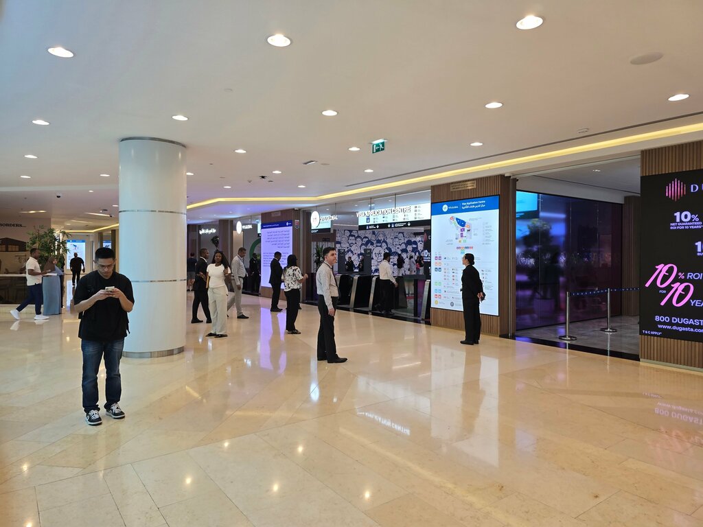 Visa centers of foreign countries Vfs Global, Dubai, photo