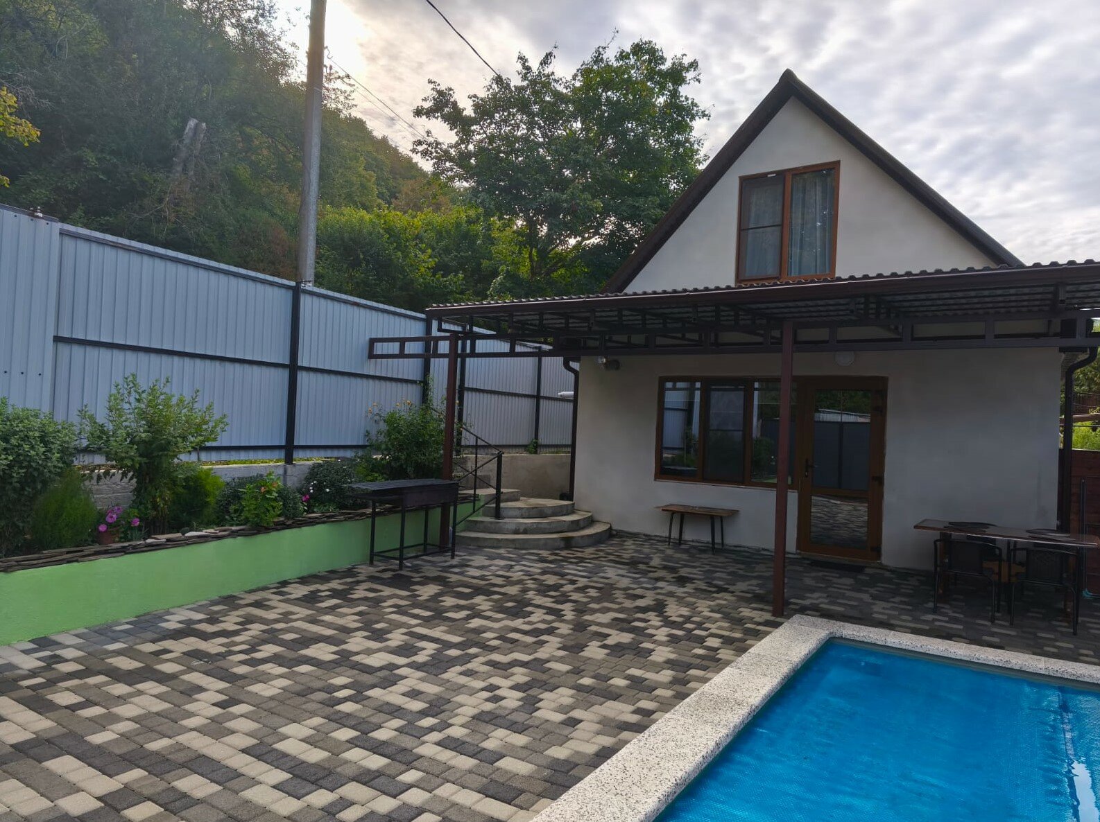 Фото Дом с бассейном