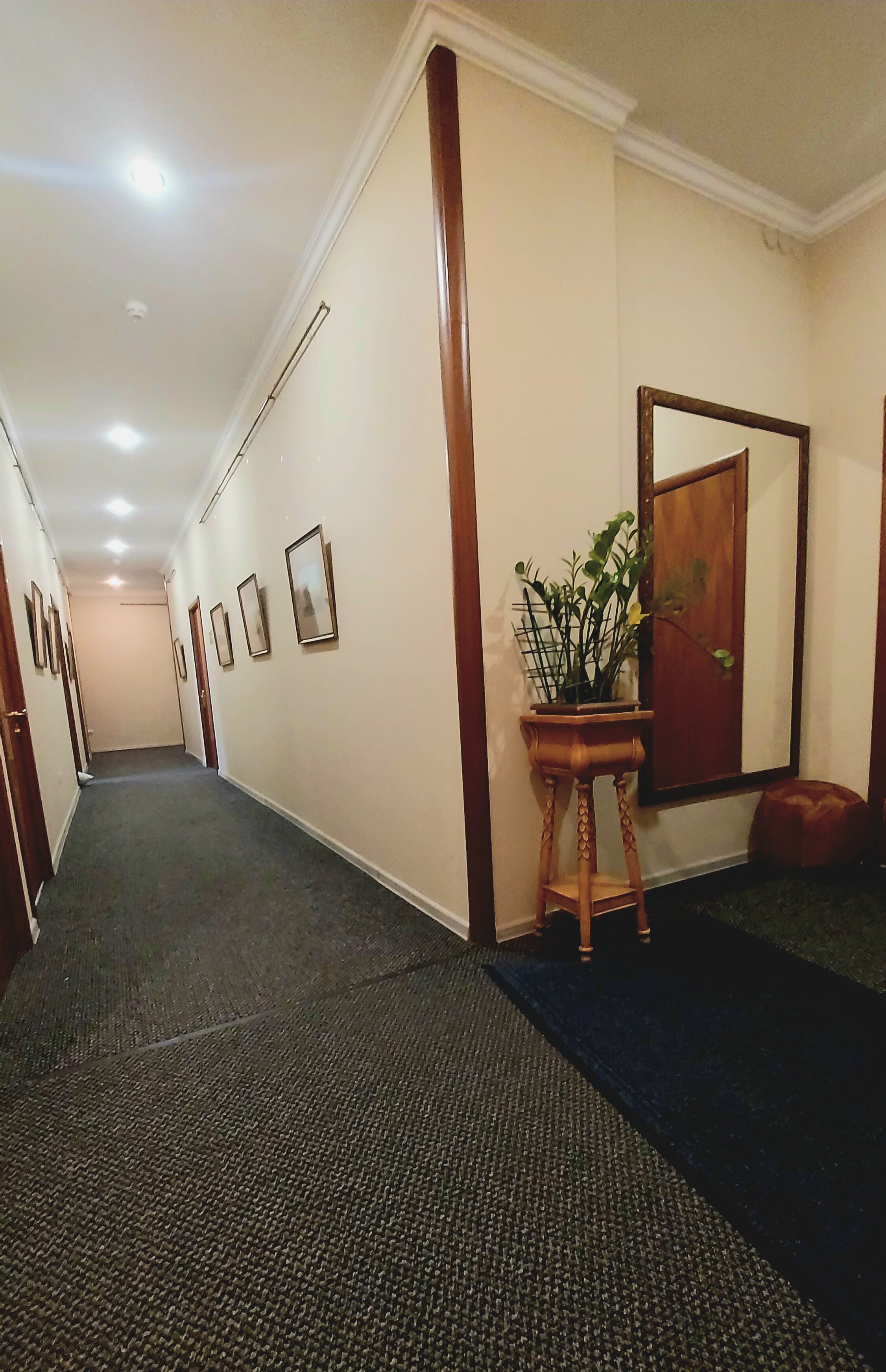 Фото Гостевые комнаты на Невском проспекте, 47