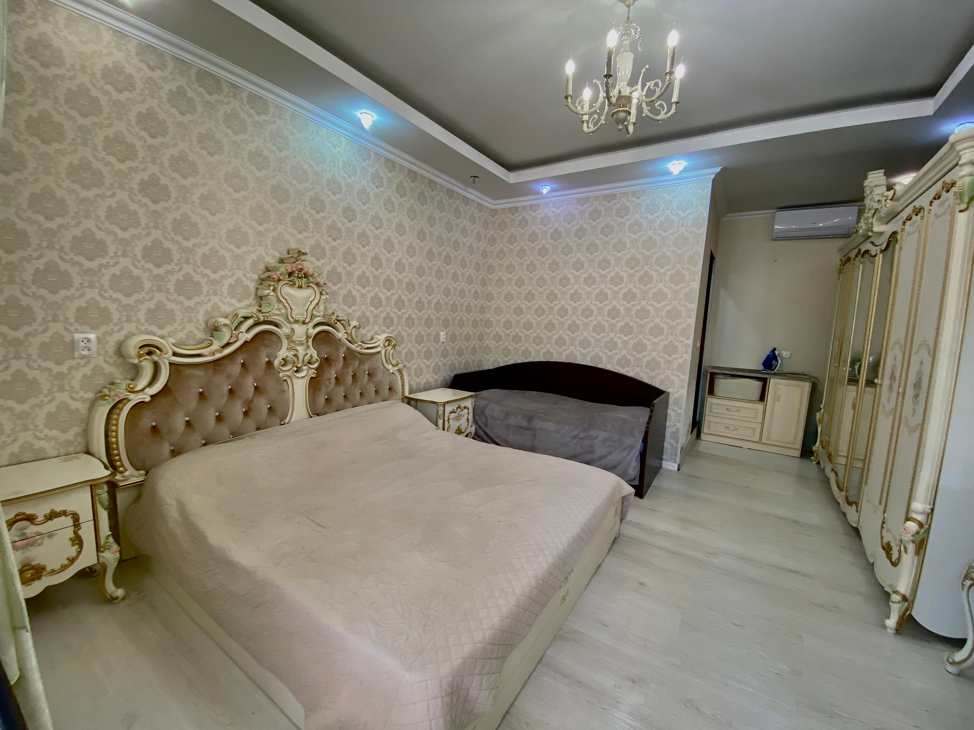 Фото у Норика и Сусанны