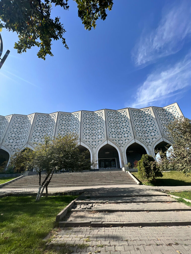 Exhibition center Central Exhibition Hall of the Academy of Arts of Uzbekistan, Tashkent, photo