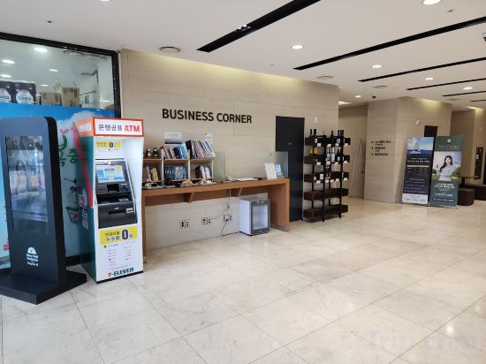 Фото Seogwipo Js Hotel