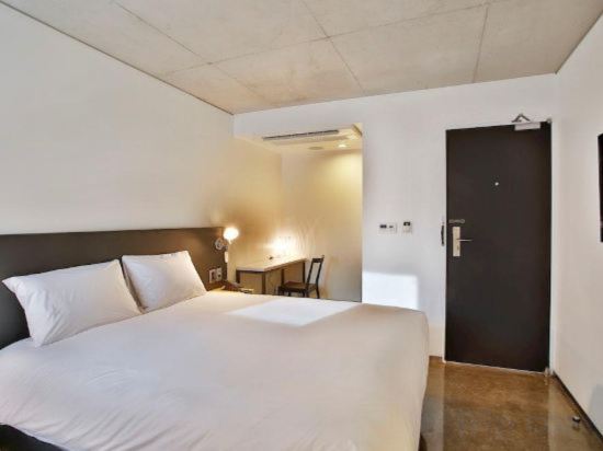 Фото Hotel Creto Myeongdong