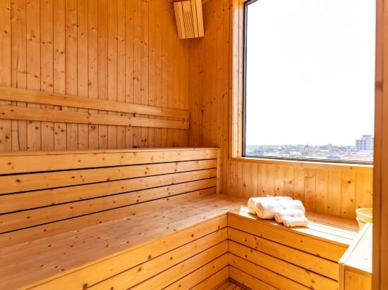 Фото The Square Kampot Hotel