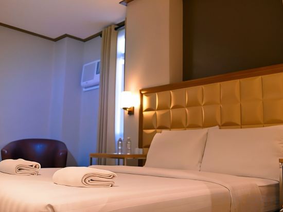 Фото Robertson Hotel