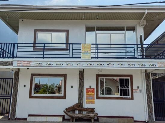 Hotel RedDoorz @ Wyns Hotel, Lucena, photo