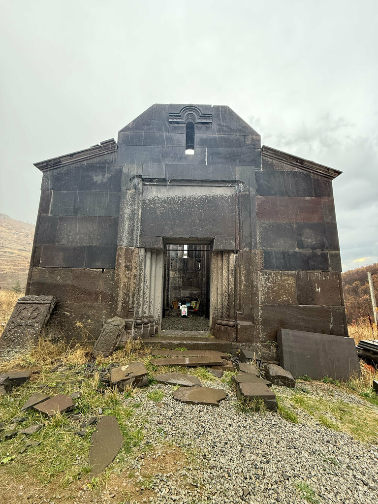 Armenian apostolic church Церковь Святой Степанос, Hrazdan, photo