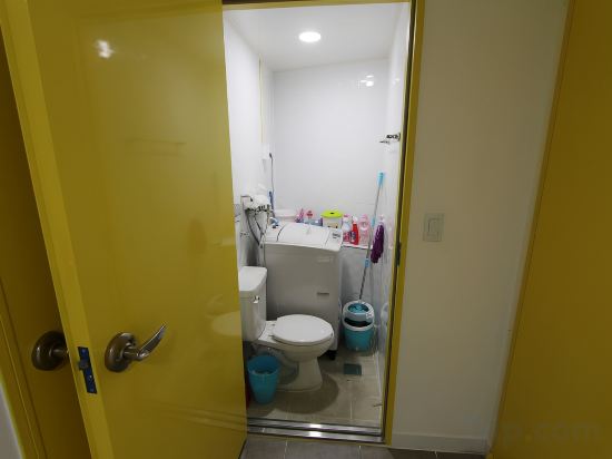 Фото 24 Guesthouse Myeongdong Town