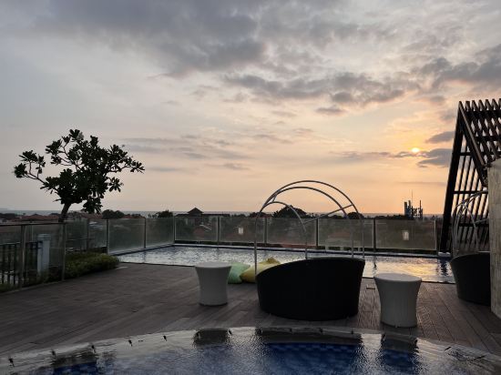 Фото Luminor Hotel Legian Seminyak