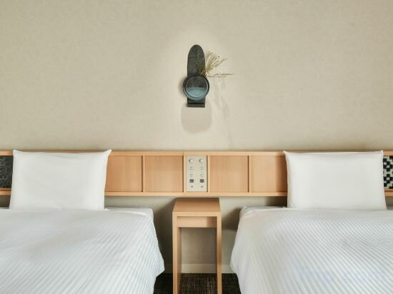 Фото Ref Matsuyama City Station by Vessel Hotels