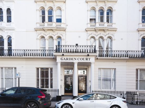 Фото Garden Court Hotel