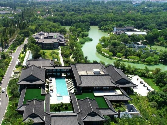 Hotel Yangzhou Seclusive Life Hot Spring Resort, Yangzhou, photo