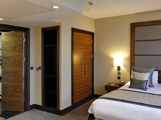 Фото Leonardo Royal London Tower Bridge