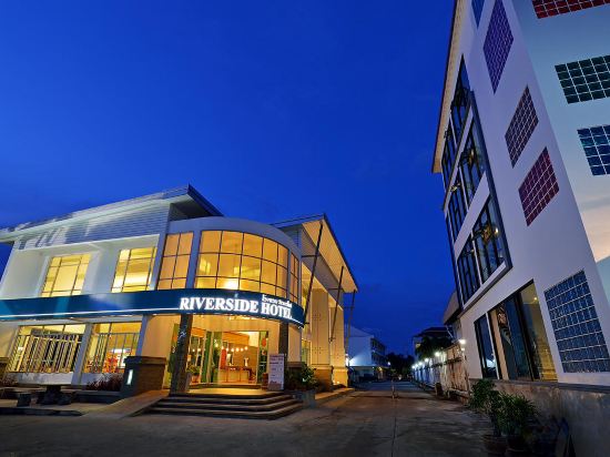 Фото Riverside Hotel