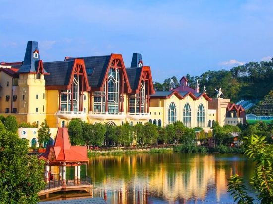 Фото Four Points by Sheraton Heyuan Resort