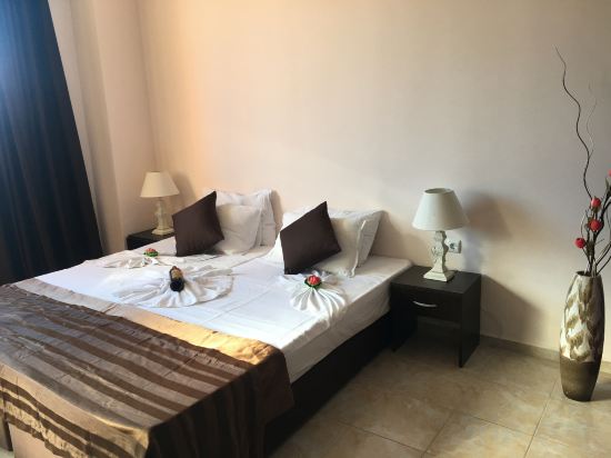 Фото Salt Lake ApartHotel