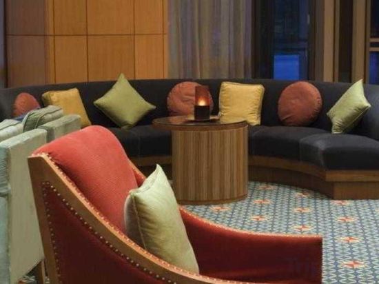 Фото Renaissance Chicago O'Hare Suites Hotel