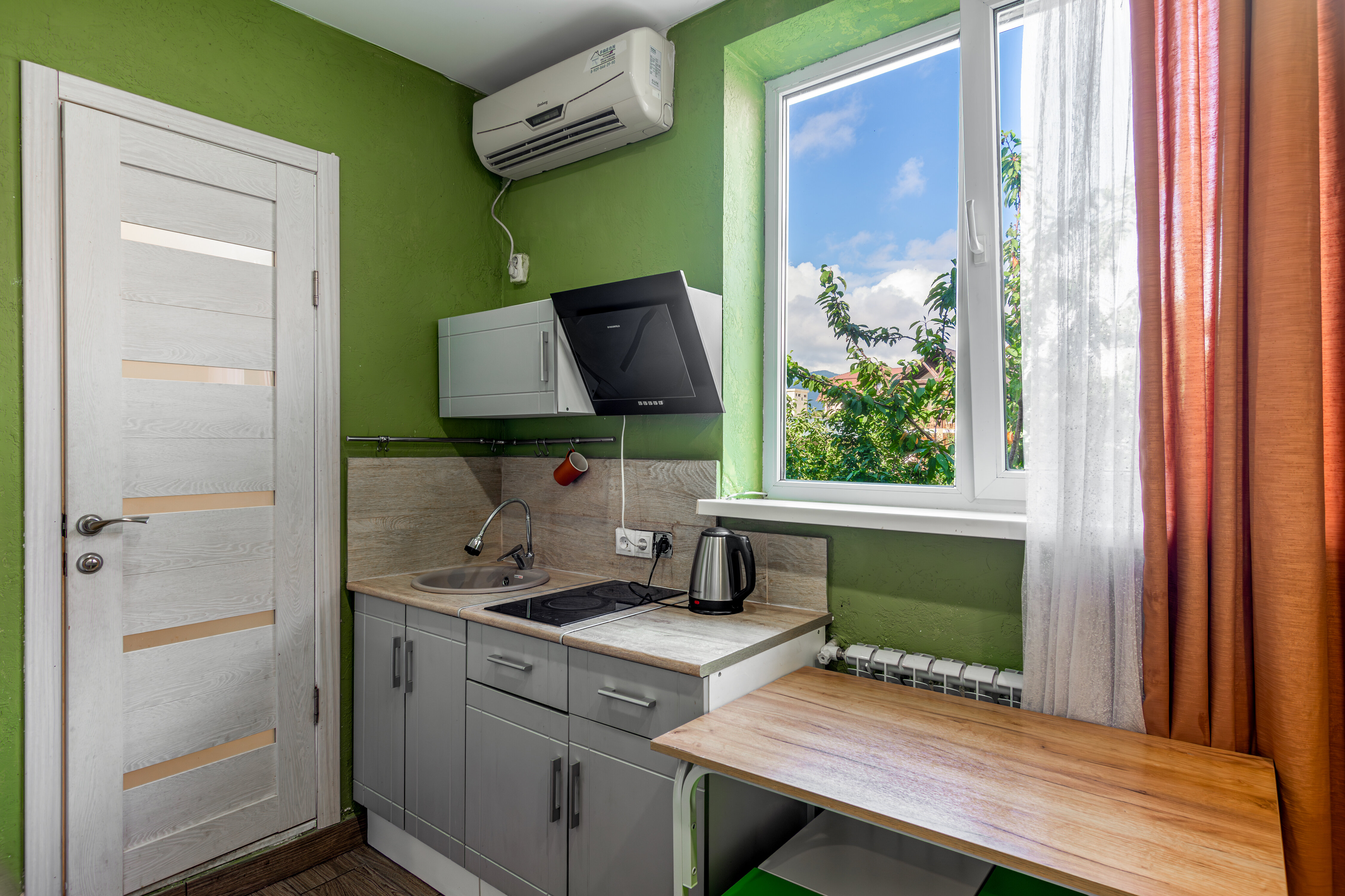 Фото Атмосфера