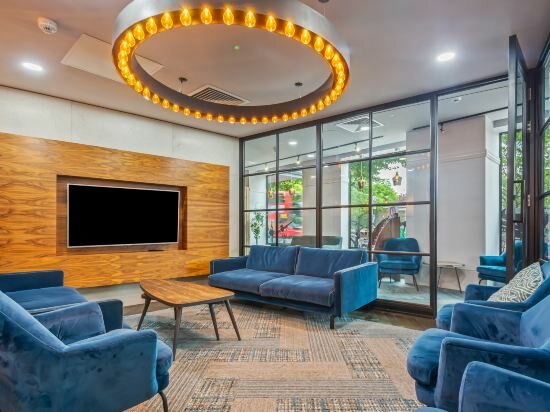 Фото Roomzzz London Stratford