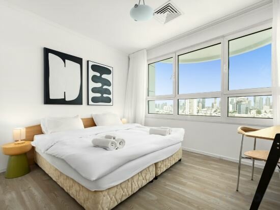 Apartments Beachfront Property with Balcony, Tel Aviv, photo