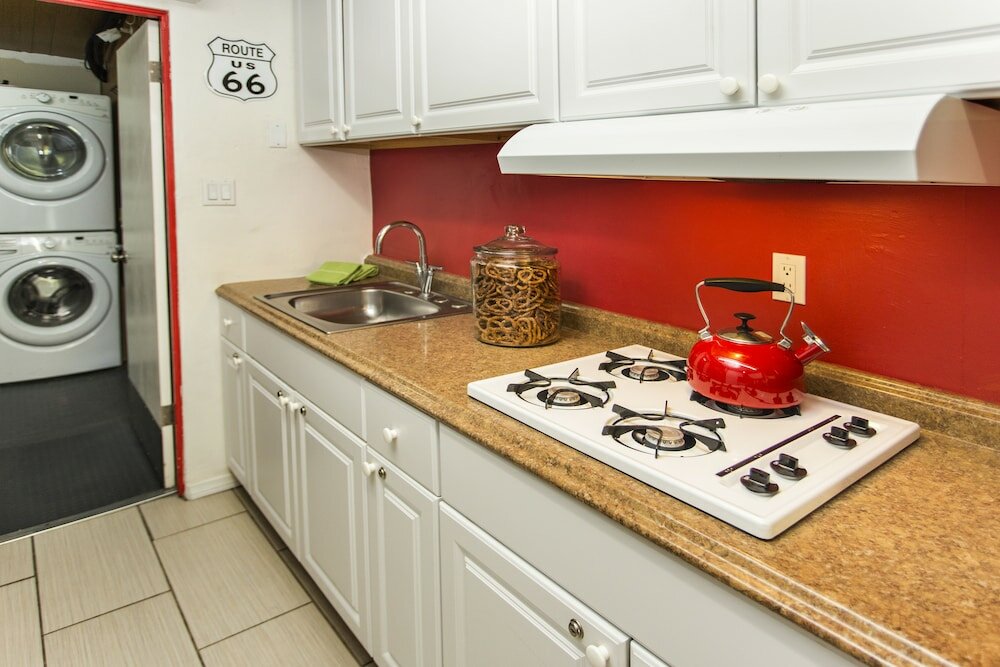 Фото Desert Riviera Hotel