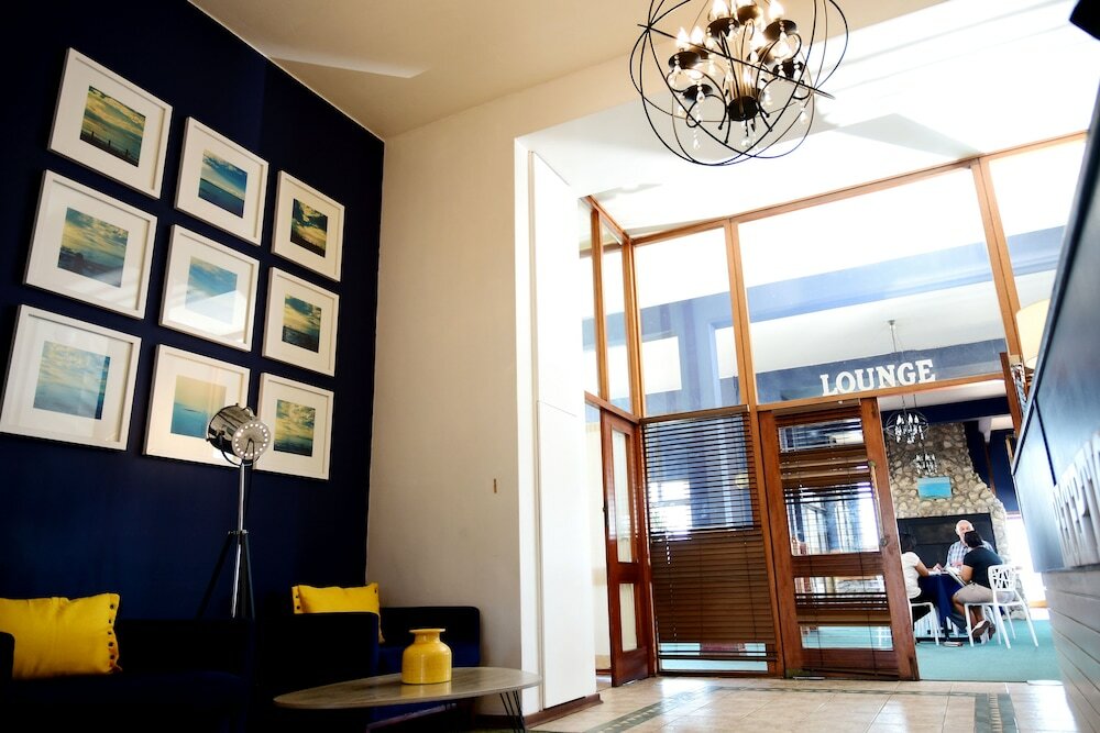 Фото Hoedjiesbaai Hotel