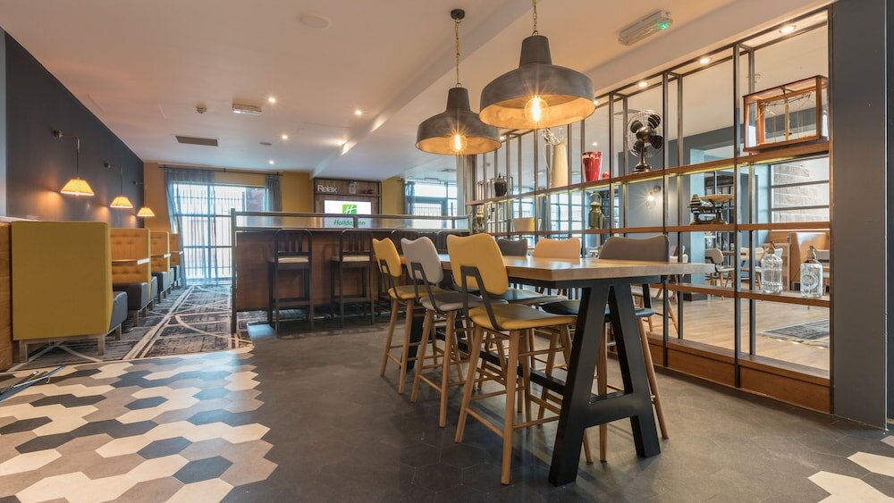 Фото Holiday Inn Manchester-Central Park, an Ihg Hotel