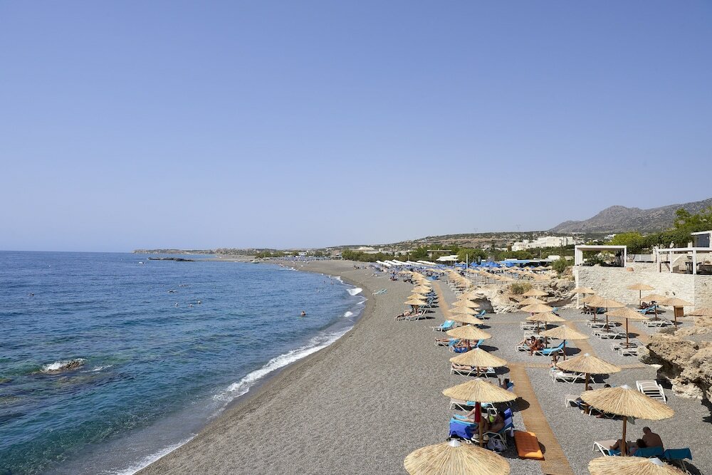 Фото Kakkos Beach Hotel - Adults Only