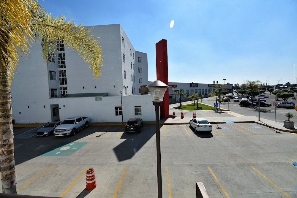 Фото Mexico Inn Express Salamanca