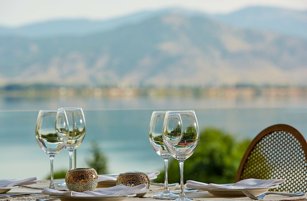 Фото Limneon Resort & SPA